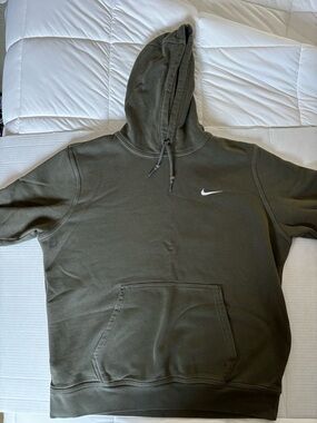 Nike Solo Swoosh Olive Green Hoodie size large